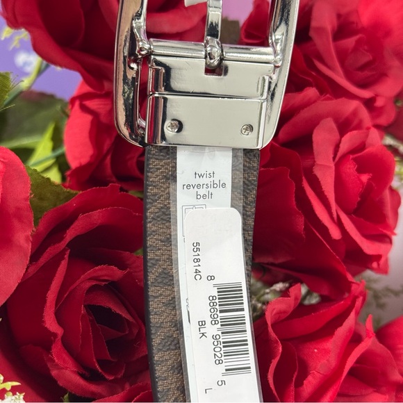 SALE MICHAEL KORS REVERSIBLE LOGO BELT - Picture 7 of 9